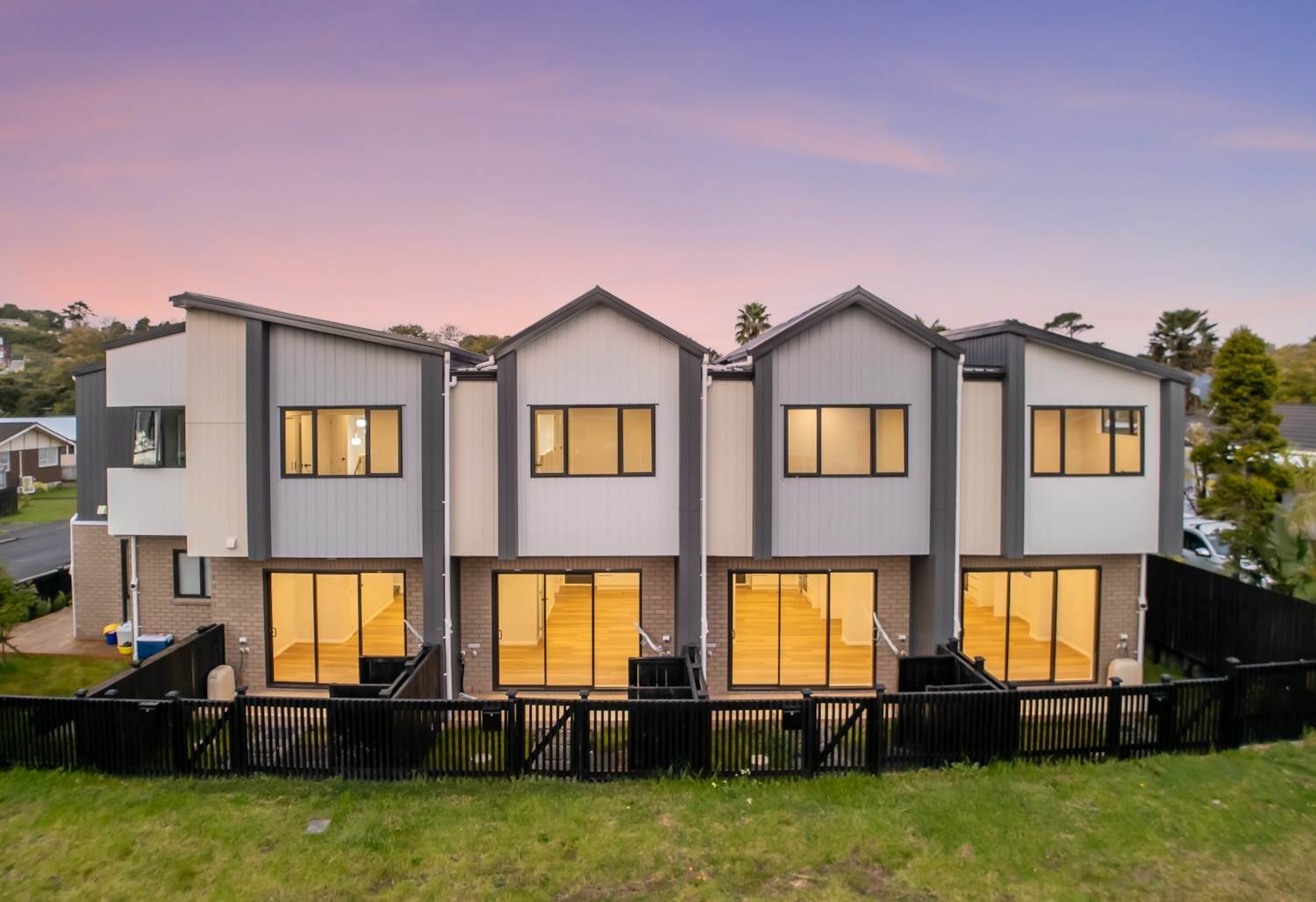 24d Scarlet Drive, Ranui, Auckland - Waitakere, 2 ਕਮਰੇ, 1 ਬਾਥਰੂਮ, Townhouse