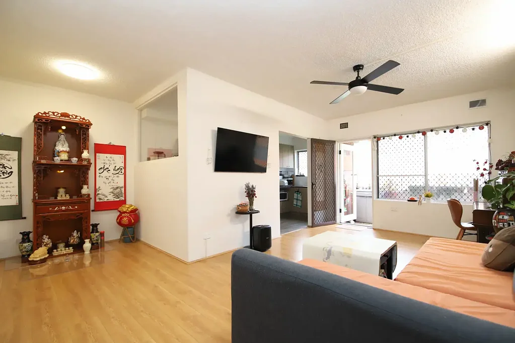 2-Bedroom Unit in a Convenient Location