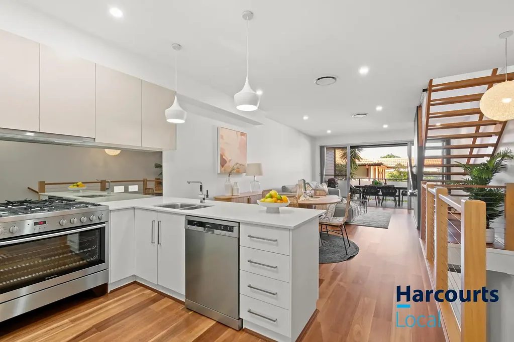 Hamilton 4Moenga Grand Volume. Ultimate Flexibility. Hamilton's Top Opportunity.