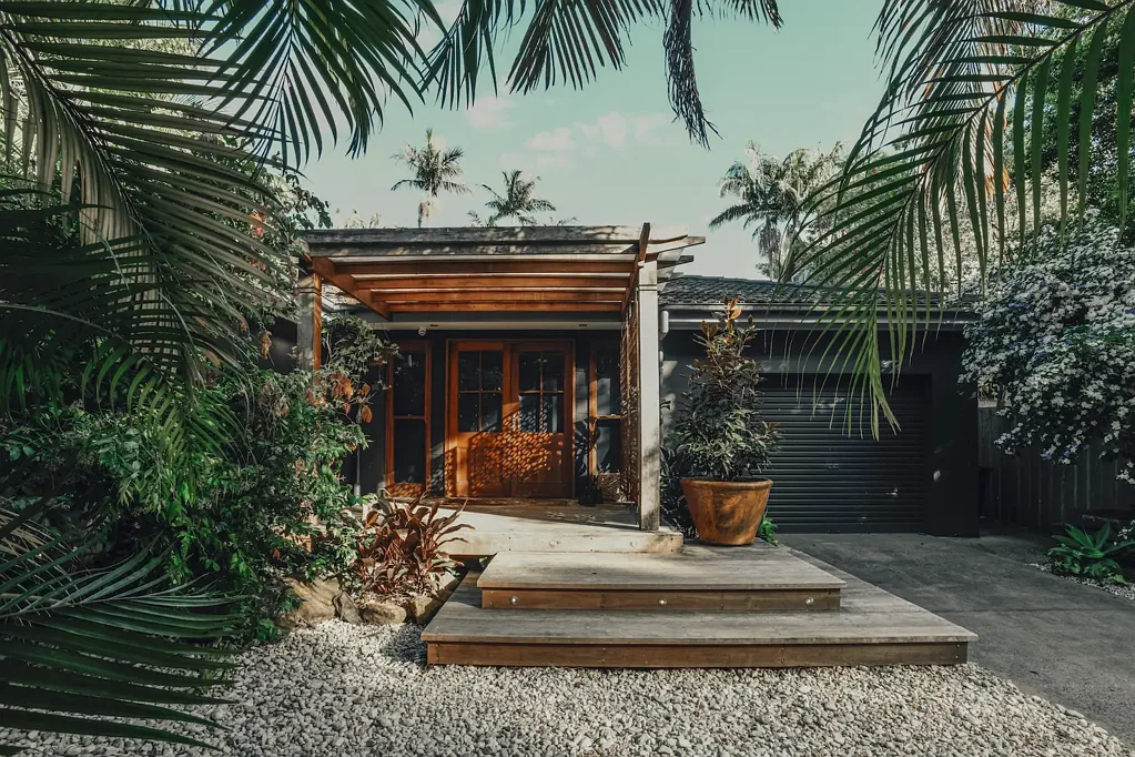Bangalow 3chambre Lifestyle oasis in a sought-after central Bangalow pocket