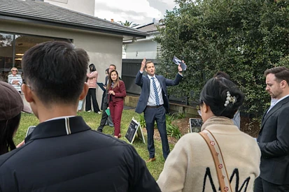 悉尼北岸豪宅拍出天价！超底价$65万成交，墨尔本家庭为这个理由一掷千金！