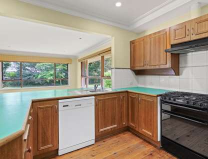 11 Riversdale Avenue, Burradoo, NSW 2576, 6 Bedrooms, 3 Bathrooms, House