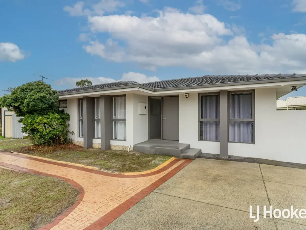 360A Spencer Road [On Slip Road], Thornlie, WA 6108