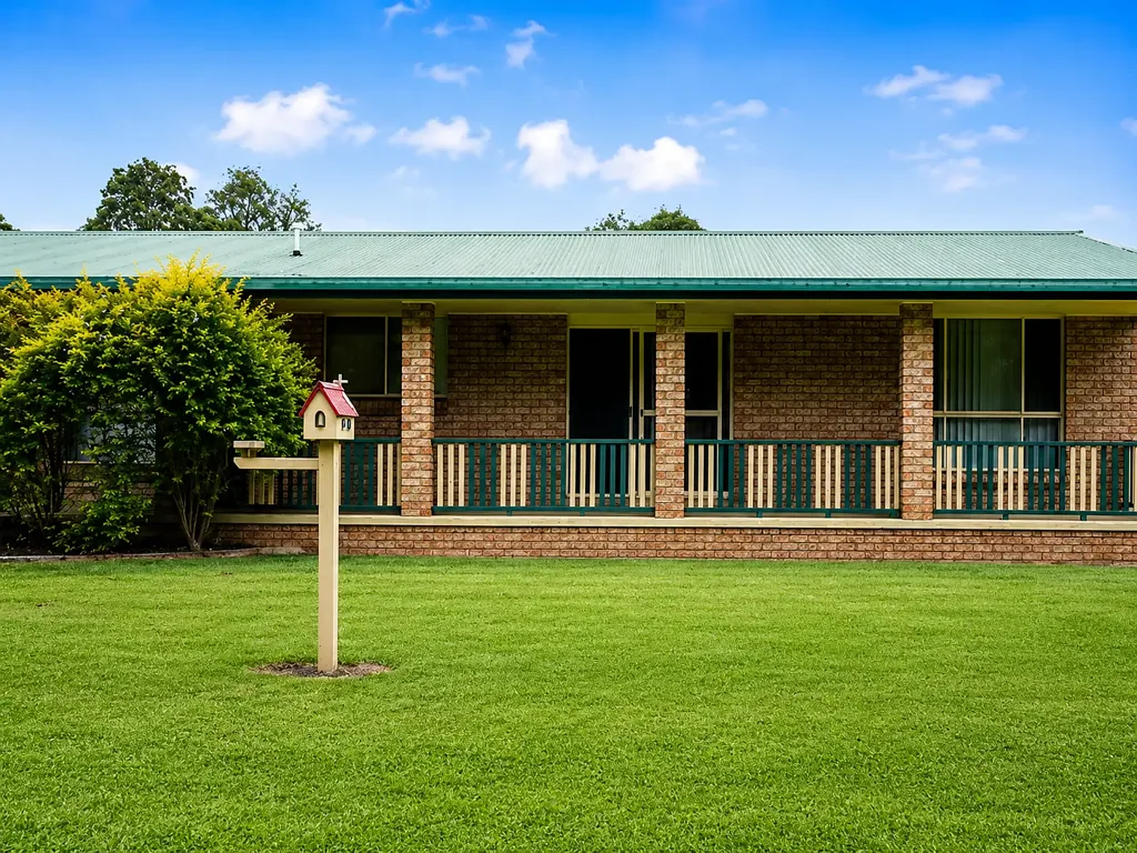 3 Bedroom Unit in Rural Setting - Water Usage & Lawn Maintenance Included