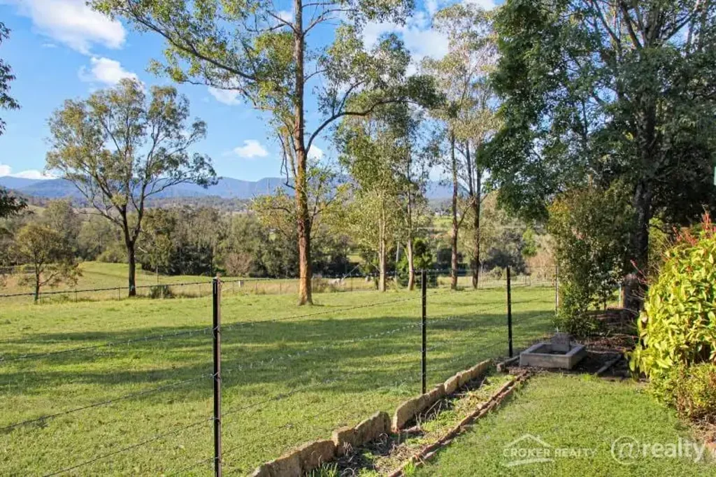 805 Collins Creek Road, Fawcetts Plain, NSW 2474