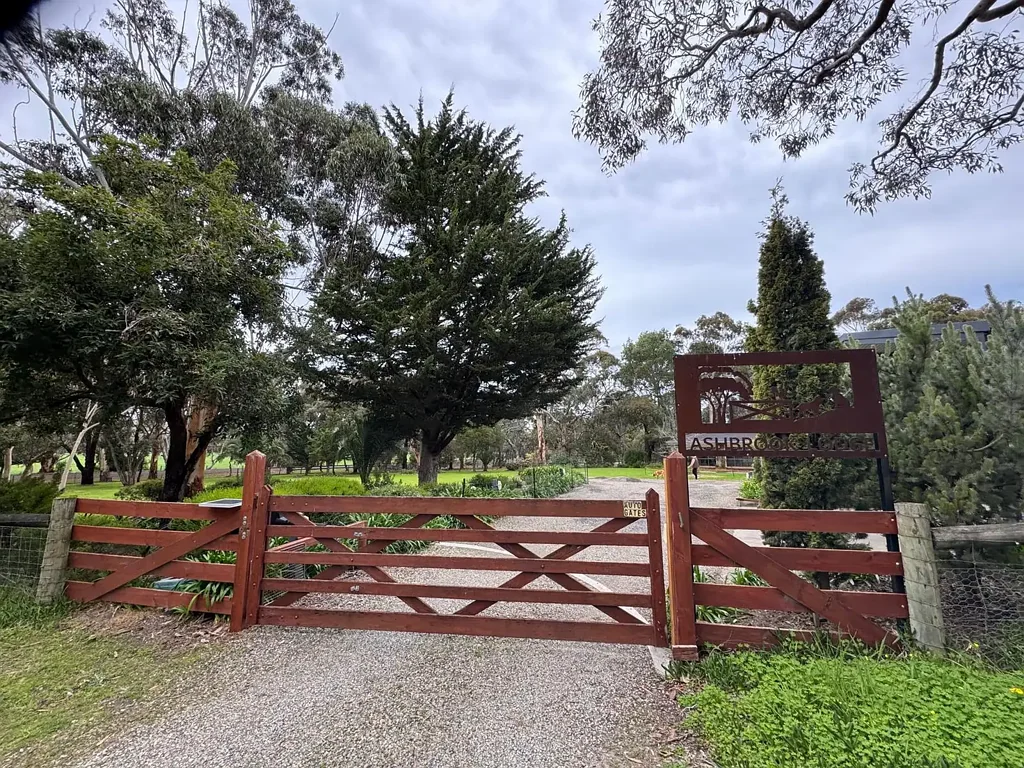 Victor Harbor 4房  ASHBROOK LODGE - FANTASTIC LIFESTYLE PROPERTY ON 2.47 ACRES
