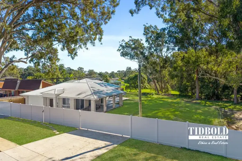 Redland Bay 5Phòng ngủ BRAND NEW FAMILY OASIS ON 2,907m2!