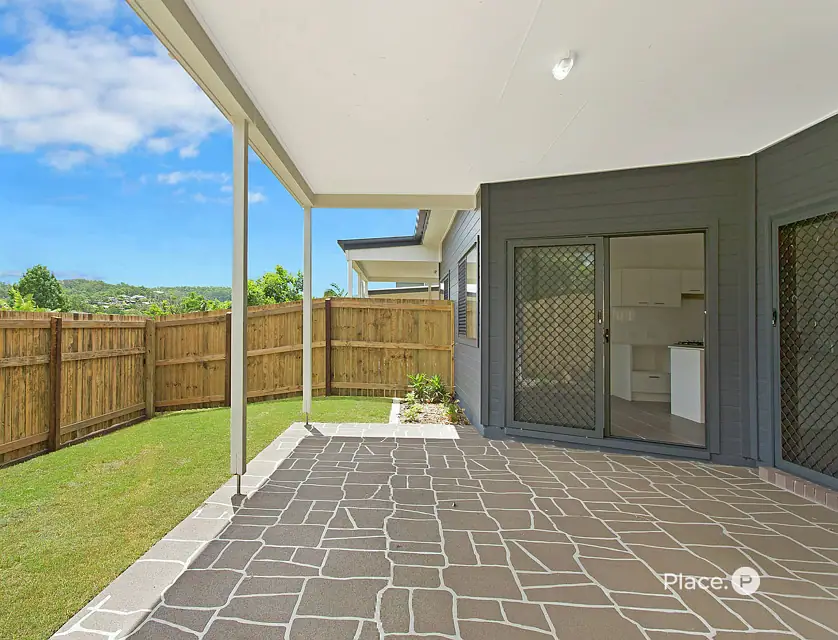 地址保密, The Gap, QLD 4061, 3房, 2浴, Townhouse