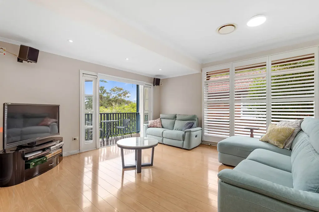 Lugarno 3Zimmer Lovingly Held Family Home in Sought After Location