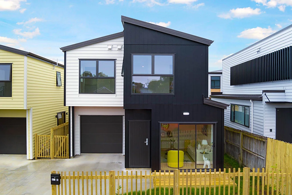 Howick 5房  DOUBLE THE CHOICE. DOUBLE THE OPPORTUNITY