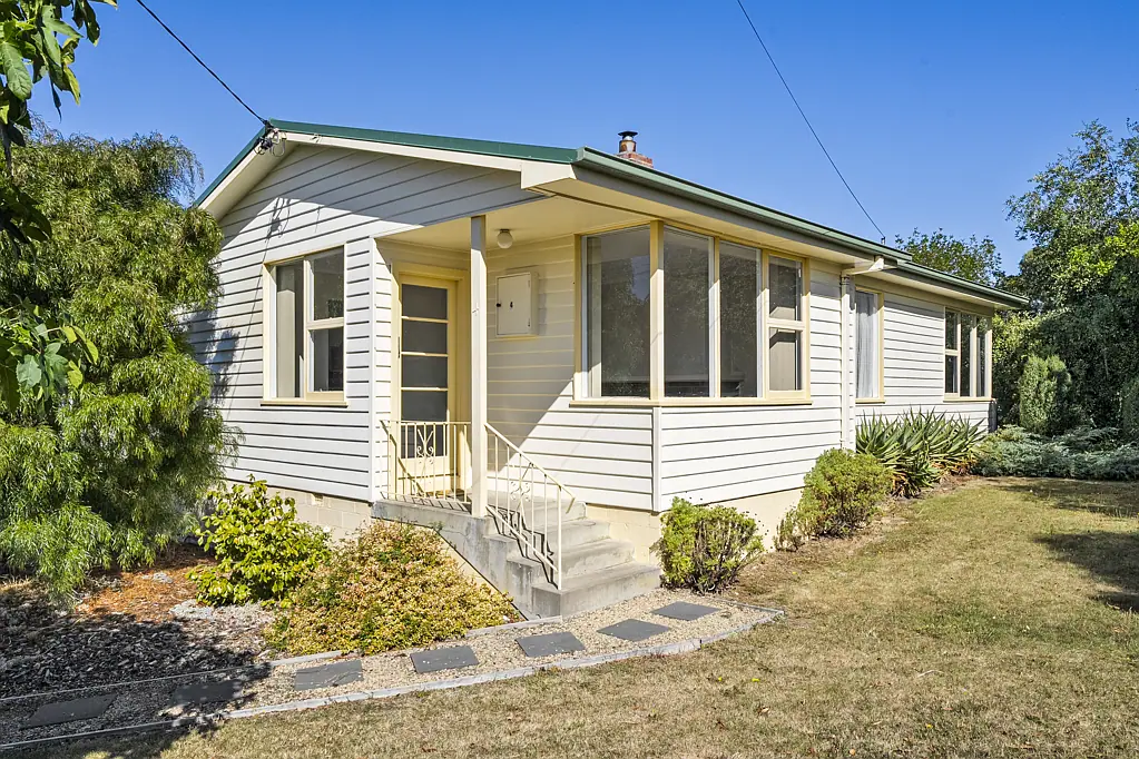 4 Dempster Street, Claremont, TAS 7011