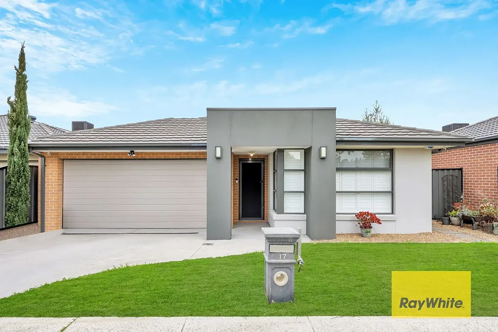 BEAUTIFULLY PRESENTED 4 BEDROOM HOME