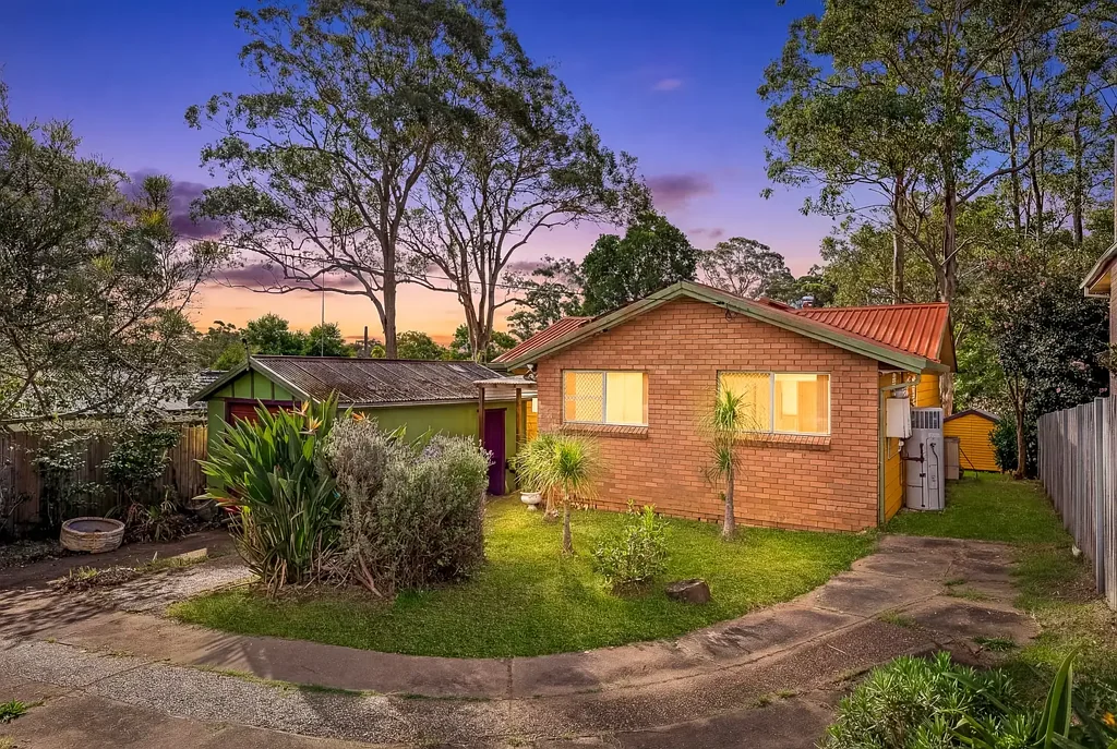 5 Moore Road, Springwood, NSW 2777