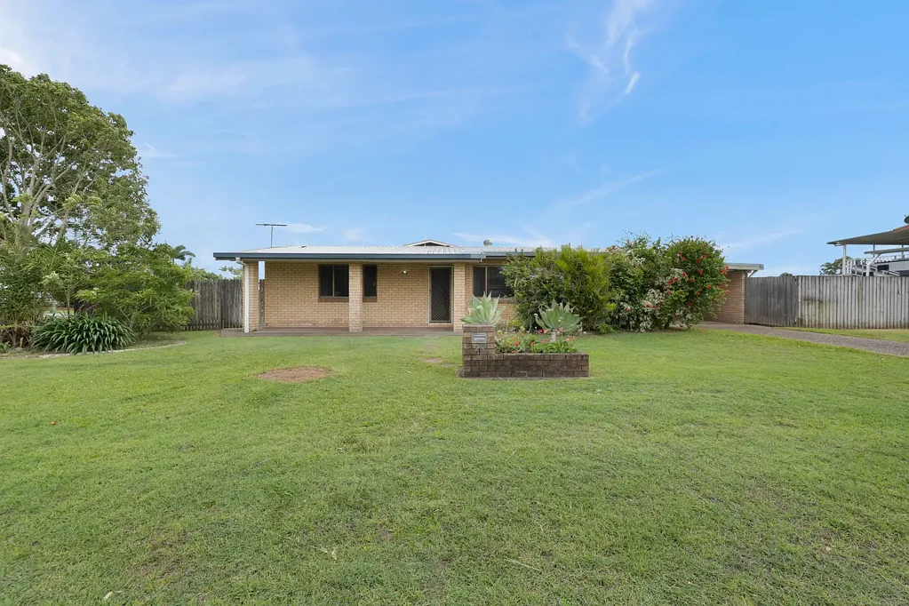 28 Grevillea Drive, Glenella, QLD 4740