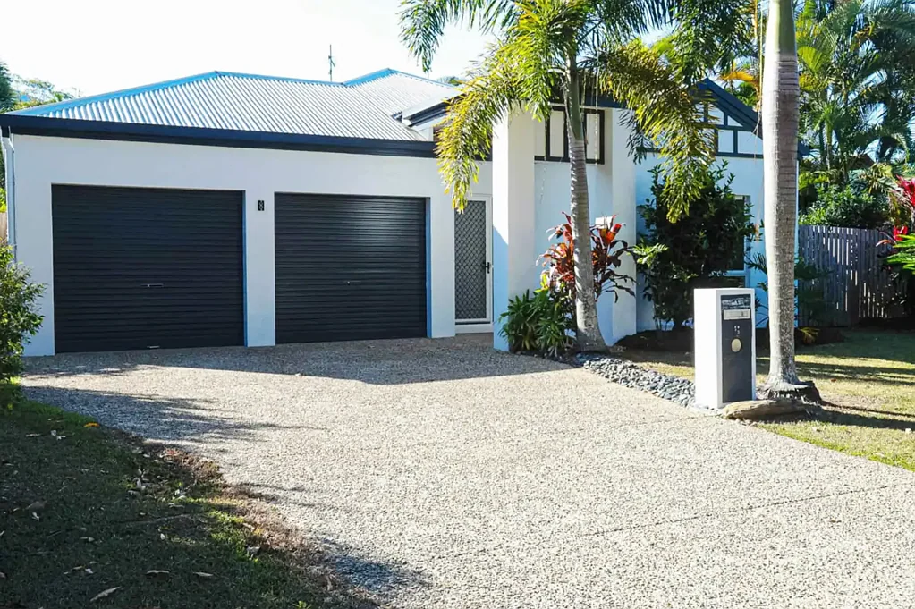 8 Bayu Close, Redlynch, QLD 4870