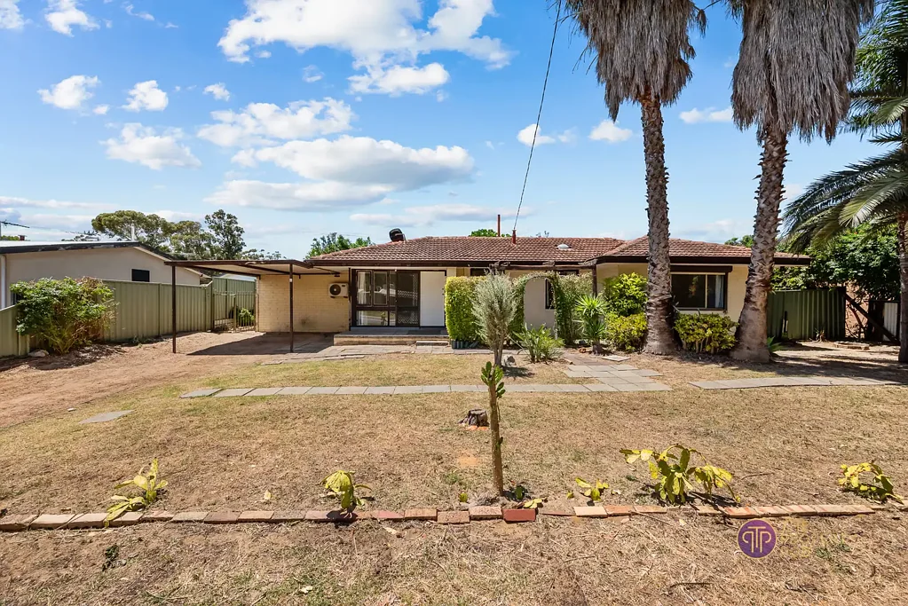 Freshly Updated Gem in Prime Armadale Location!