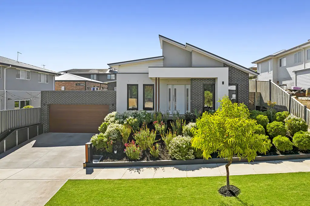 3 Majestic Drive, Highton, VIC 3216