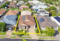 9 Caspian Parade, Warner