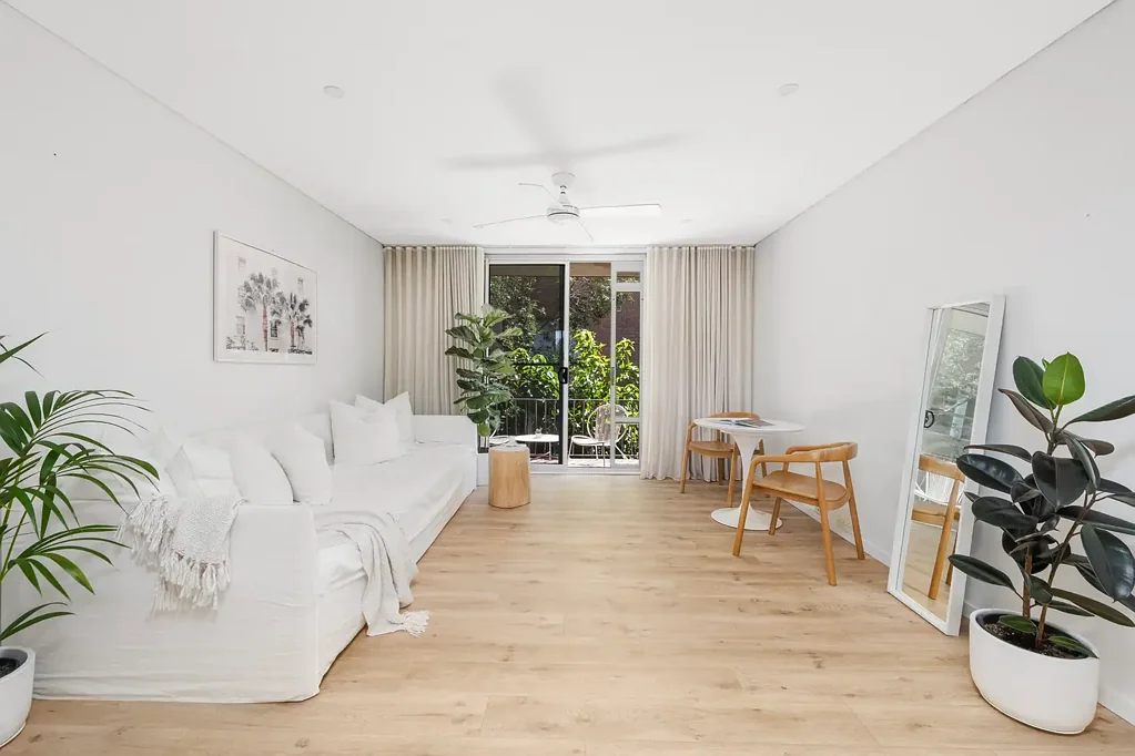 2/70 Harbord Road, Freshwater, NSW 2096