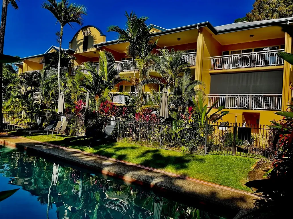Yorkeys Knob 1部屋 Beachside Apartment for Sale - Ground Floor Recently Refurbished, 1-Bedroom Unit