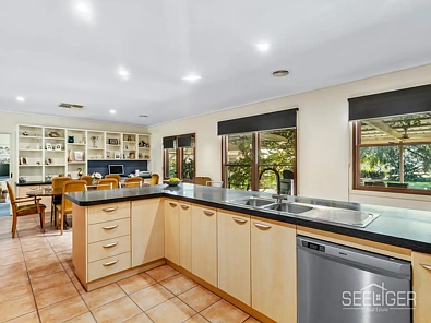 4 Havenstock Drive, Yarrawonga, VIC 3730, 5 slaapkamers, 1 badkamers, House