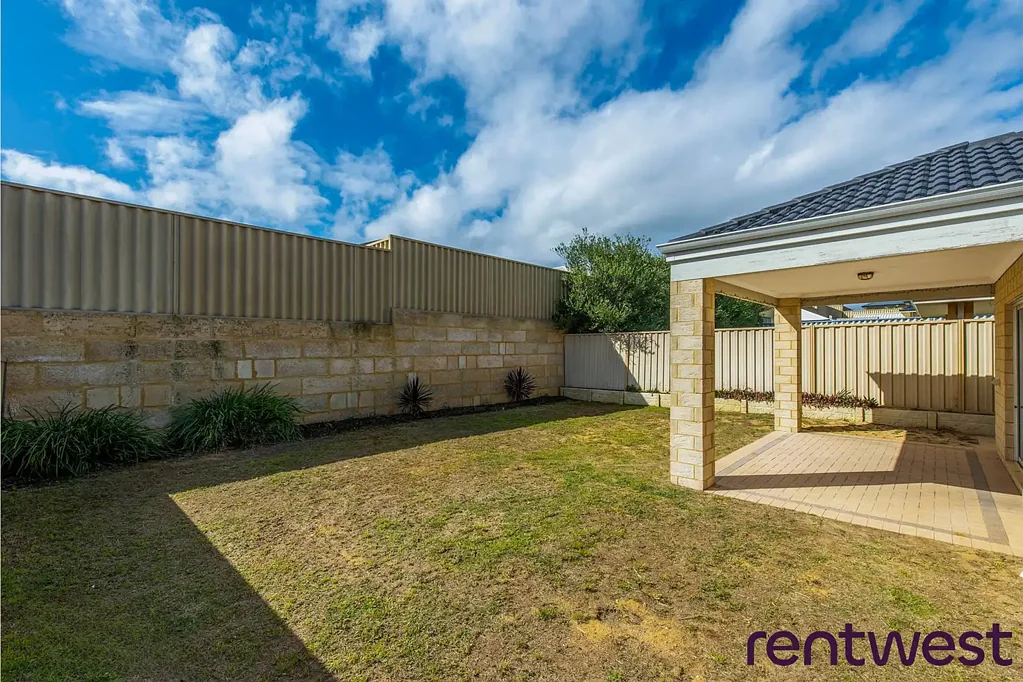 Spacious family home, freshly painted and superb light and bright decor throughout.