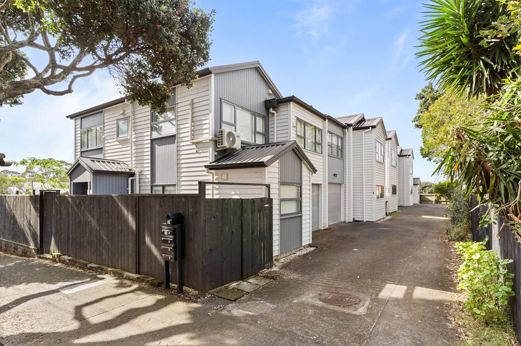 Point England 4房  A Perfect Start: Affordable 4-Bedroom Family Home