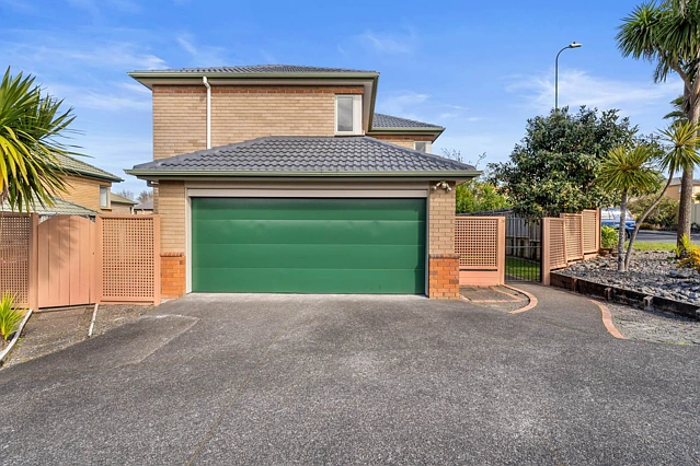 26 Amherst Place, Albany, North Shore City