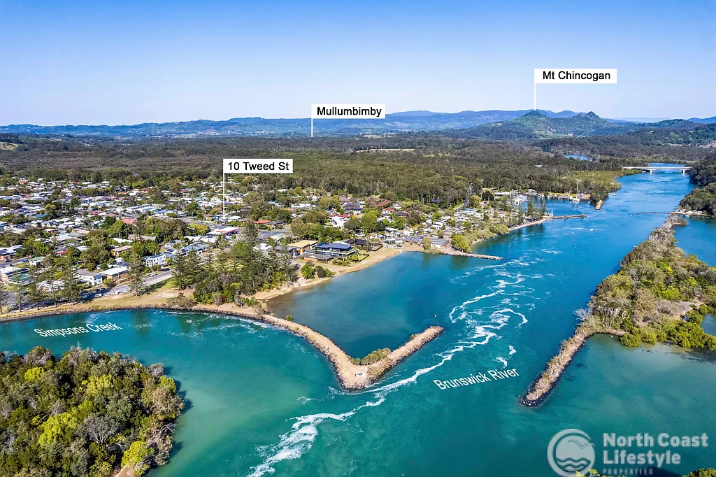 Brunswick Heads 6ห้องนอน Prime Opportunity in the Heart of Bruns