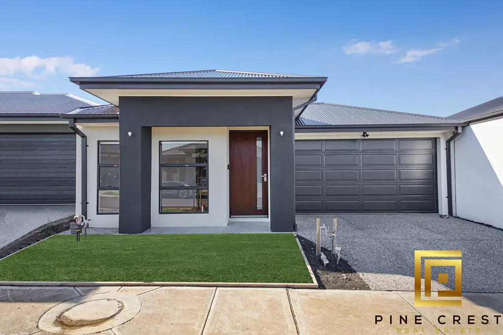 Tarneit 4침실 Brand New Home | $10K FHOG | Walk to School Convenience!