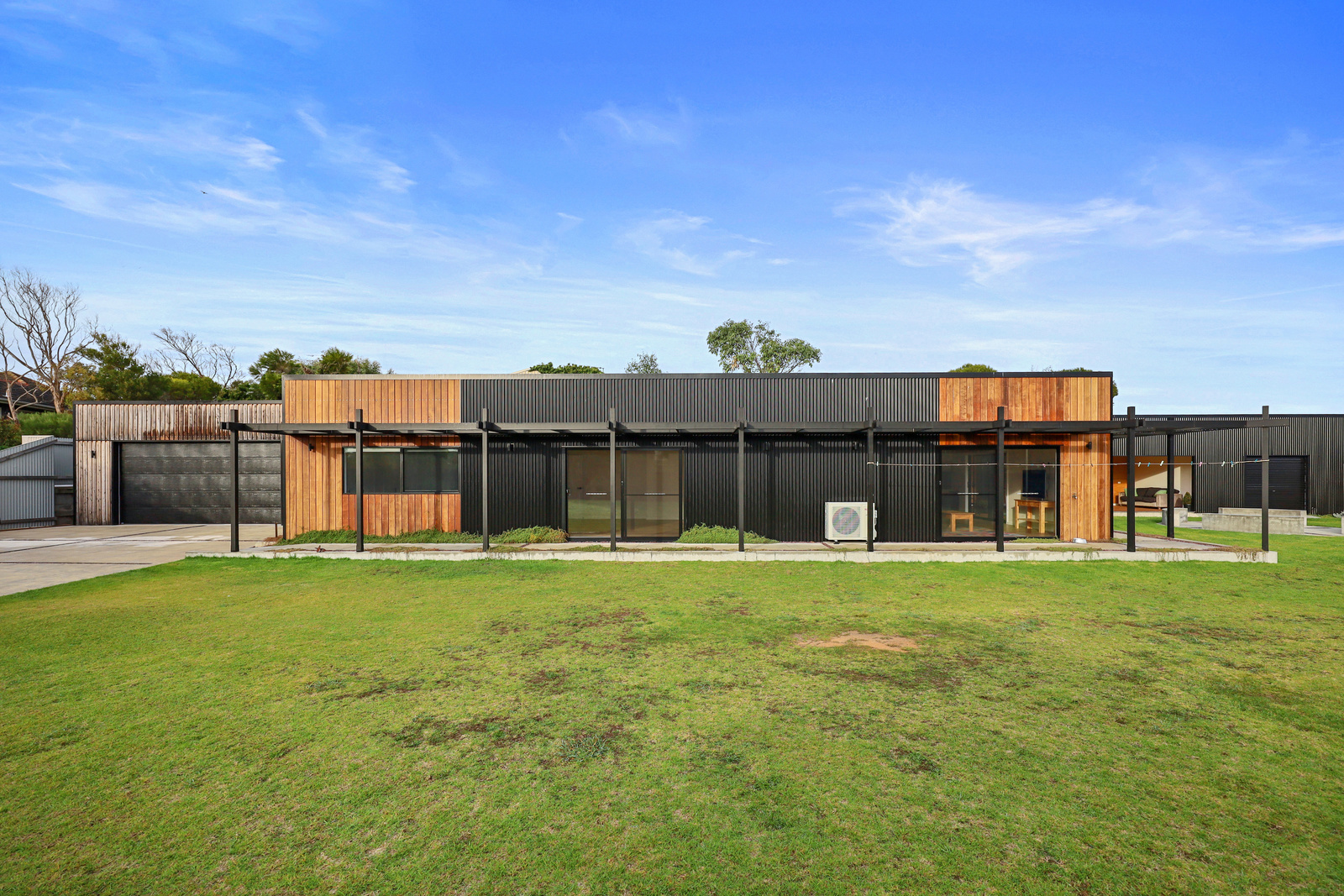 UNIT 3 42 DAVIS ST, WARRNAMBOOL VIC 3280, 0 Kuwarto, 0 Banyo, House