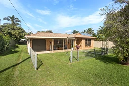 43 Ocean Avenue, Stuarts Point