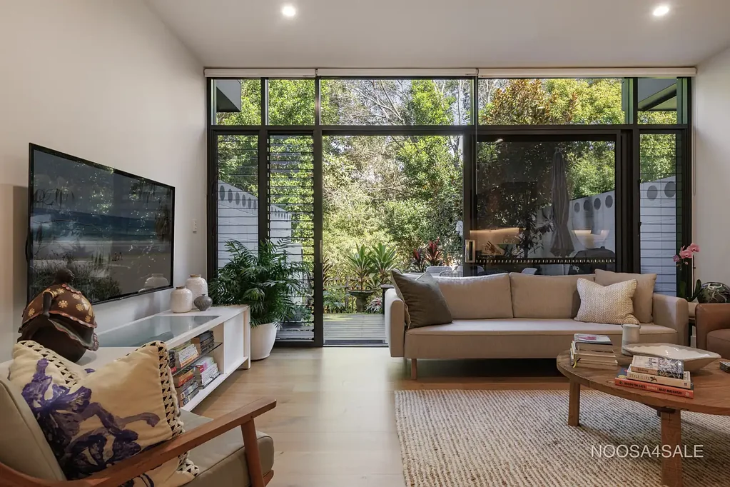 Noosa Heads 2침실 Contemporary Townhouse