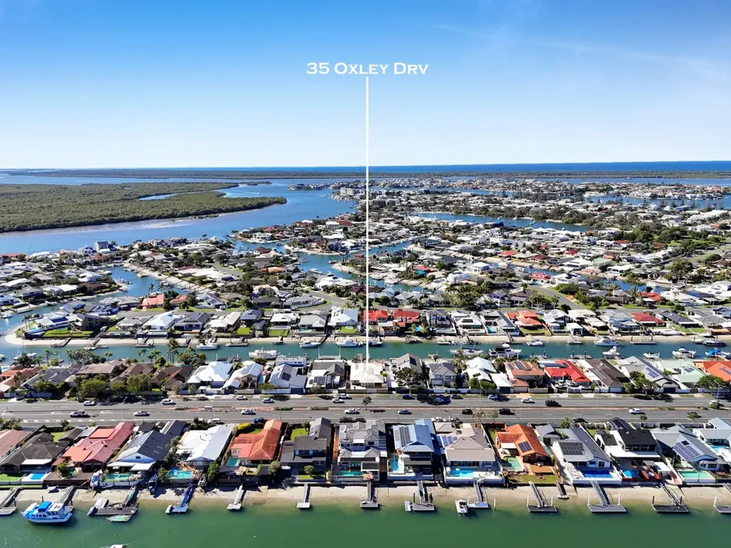 35 Oxley Drive, Paradise Point, QLD 4216