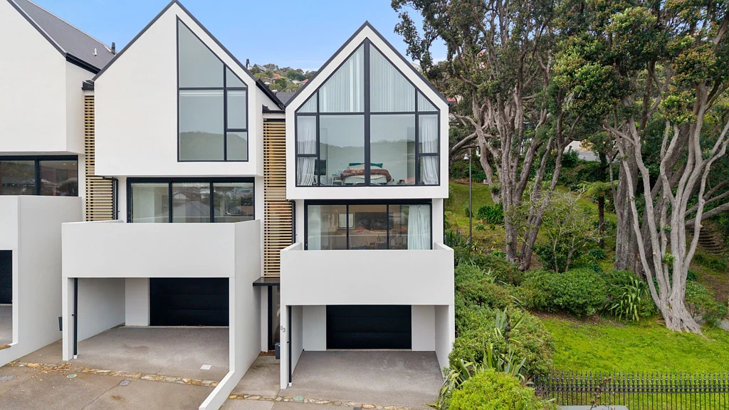 Island Bay 3 Bedroom MODERN TOWNHOUSE LIVING - ISLAND BAY BEAUTY!