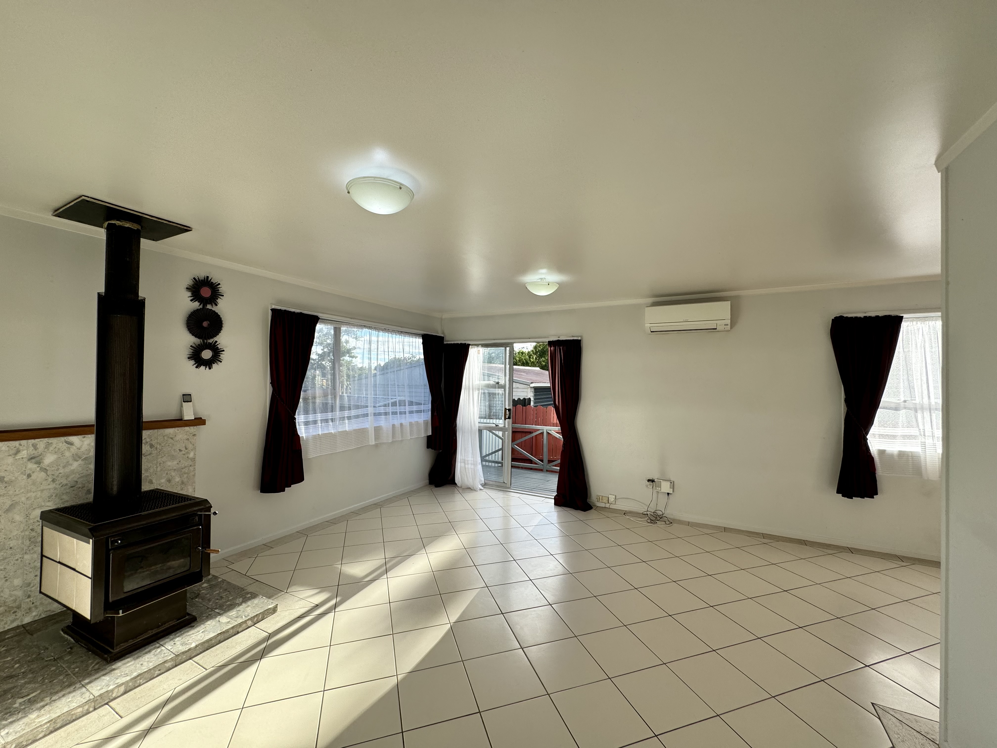 2/147 Gills Road, Half Moon Bay, Auckland - Manukau, 2 habitaciones, 1 baños, House