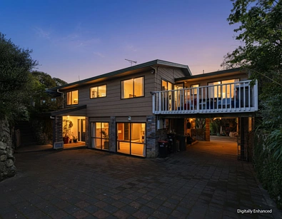 Taradale 4 Bedroom Space, Sun and Views