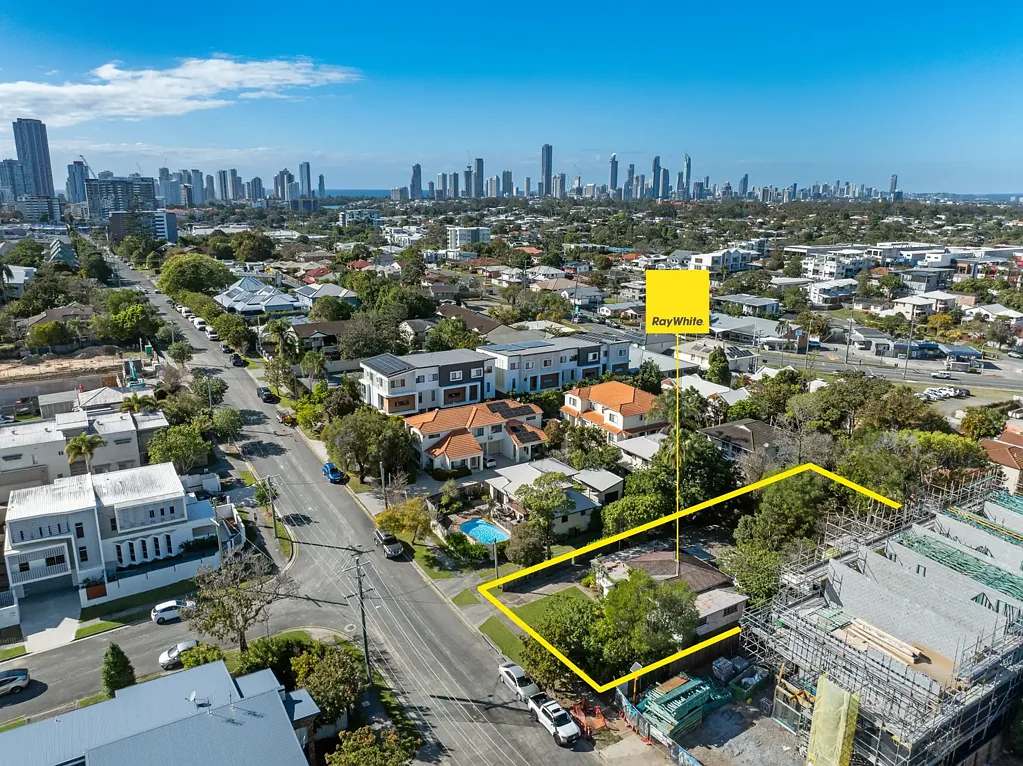 Southport 4ਬੈੱਡਰੂਮ Exceptional 1,012sqm Development Opportunity in Tightly Held Pocket of Southport