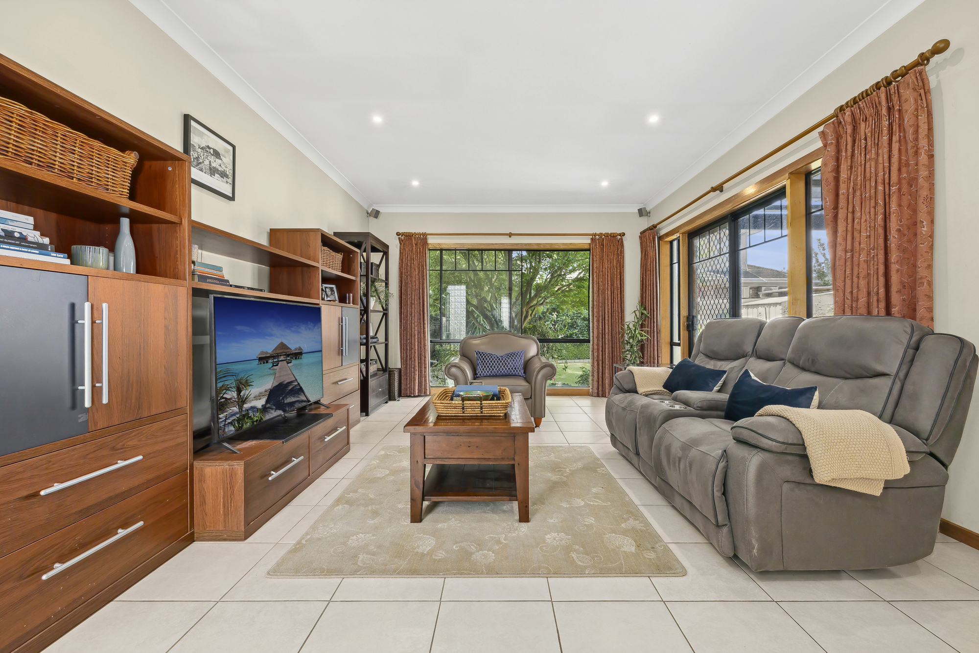 94 HUNTINGDALE RD, MOUNT WAVERLEY VIC 3149, 0房, 0浴, House