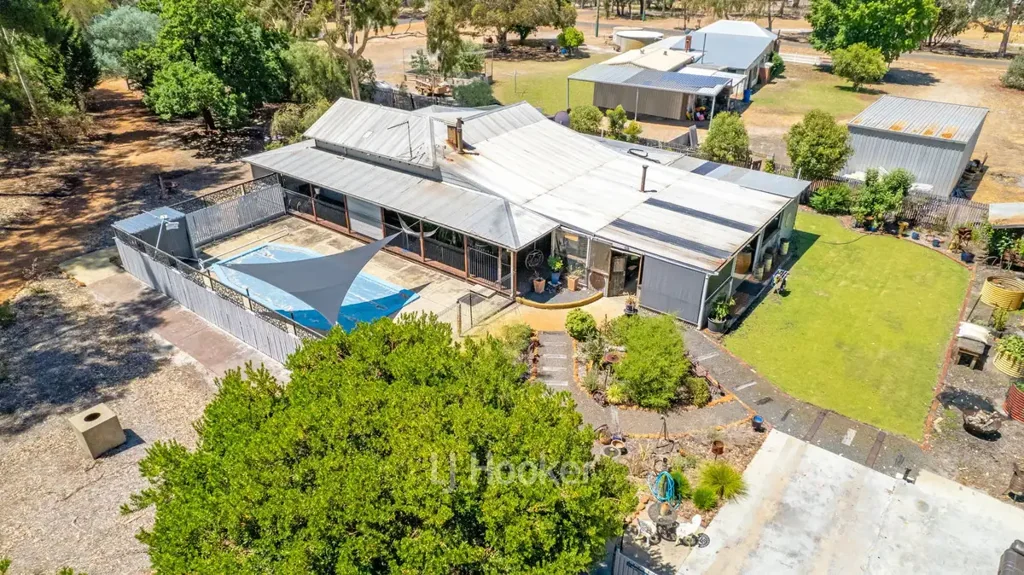 27 Hoddell Road, Cardiff, WA 6225