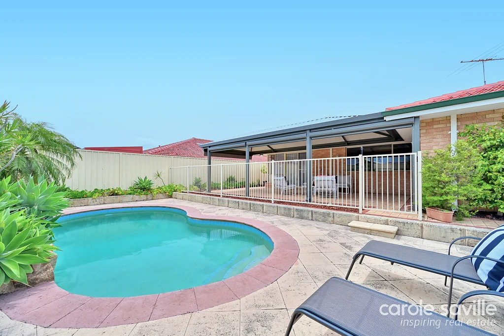 14 Laurelston Heights, Woodvale, WA 6026