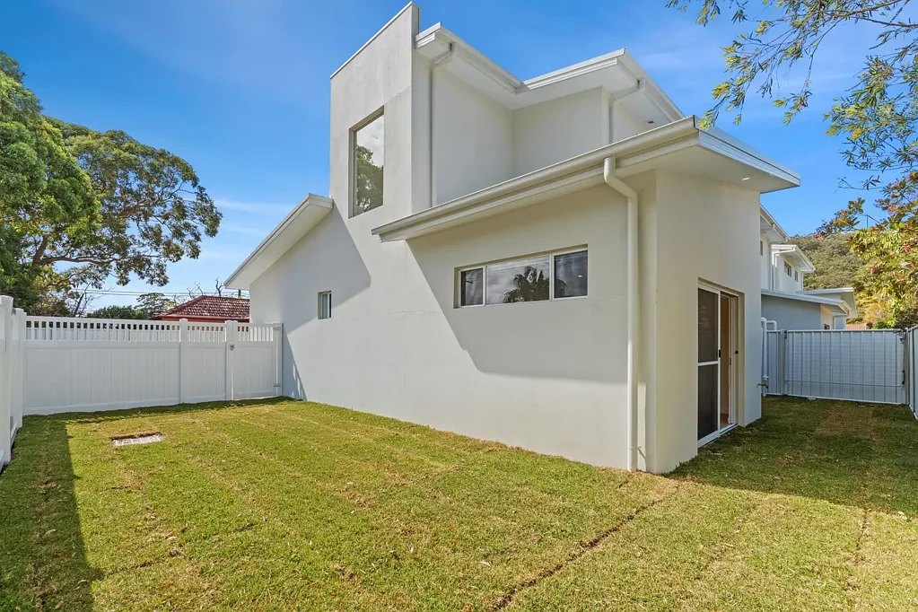 Brand New Luxury Townhouses – Modern Living at Its Finest