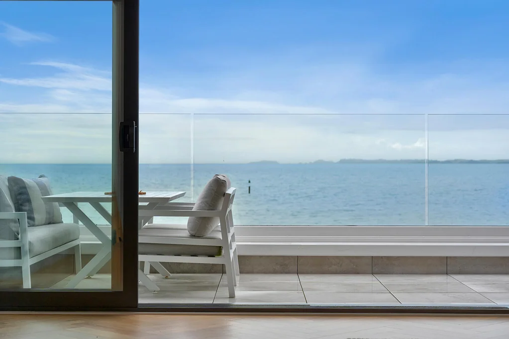 Takapuna 3Phòng ngủ A masterclass in coastal living and design