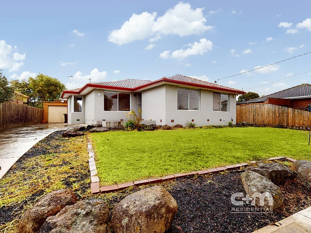 GREAT SIZE FAMILY HOME!