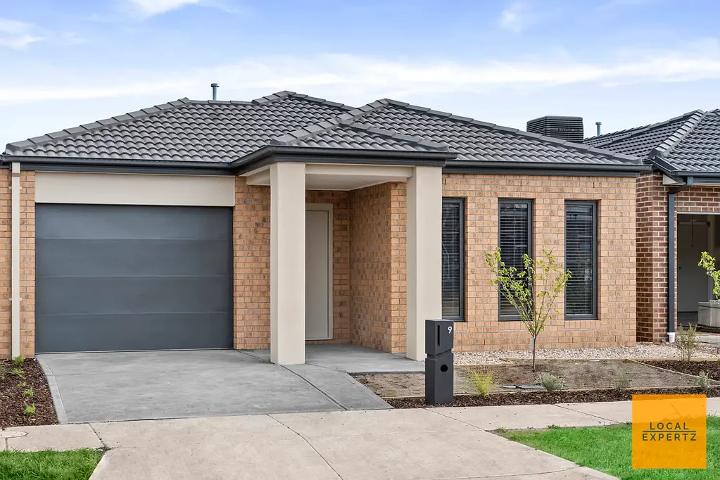 9 Yeoman Street, Melton South, VIC 3338
