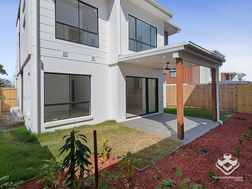 SPACIOUS FAMILY HOME IN A QUITE LOCATION
