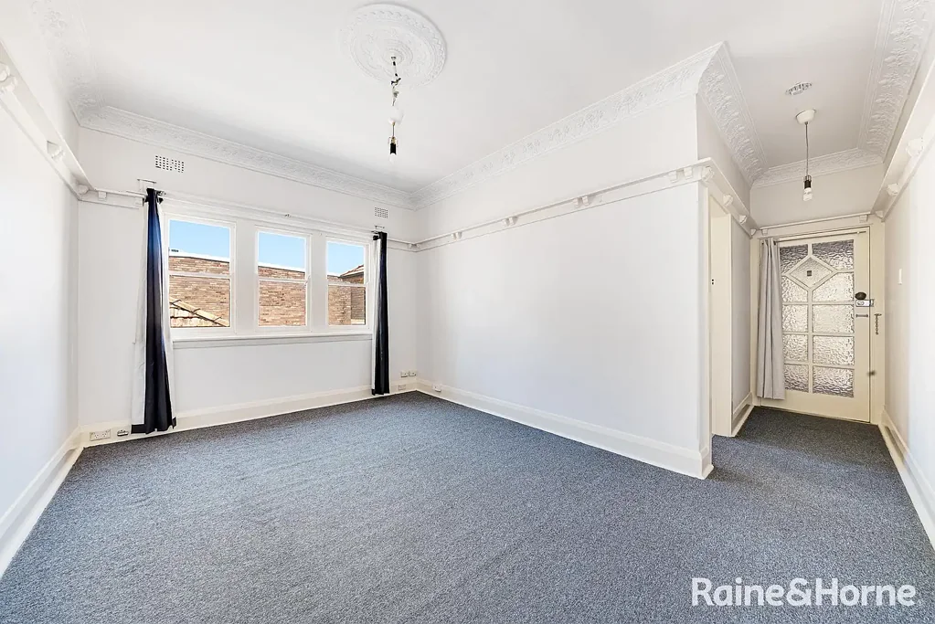 OVERSIZED ONE BEDROOM PLUS STUDY!