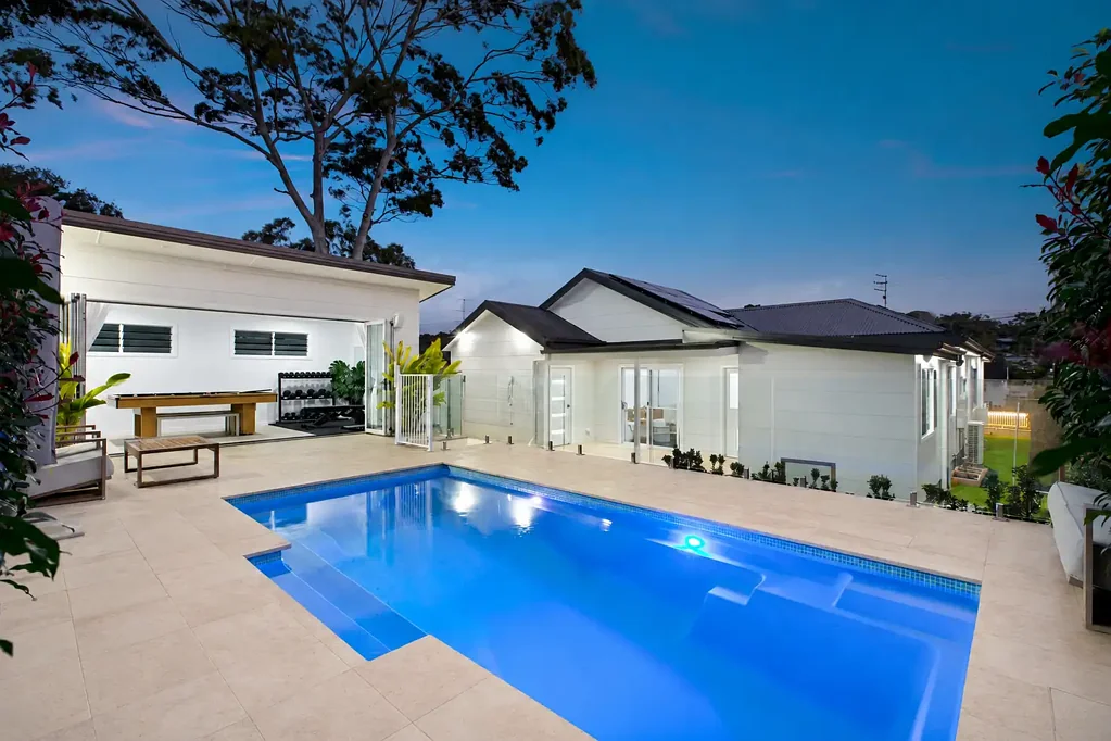 Killarney Vale 4침실 A Complete Family Entertainer with Luxury Finishes