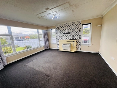 Spacious 3 Bedroom Home in Prime Location  Hargest School Zoned