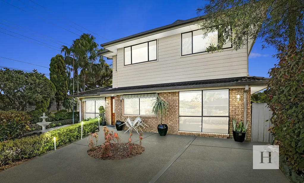1 Casurina Close, Lake Haven, NSW 2263